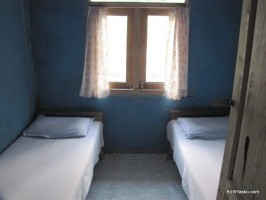 Doppelzimmer in der Lodge (100 Rupien pro Person) )