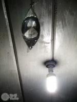 пакет з водою відлякує мух 